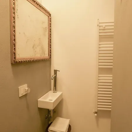Apartment Zizzi - The House In The Hamlet - View Como