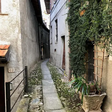 Zizzi - The House In The Hamlet - View * Como
