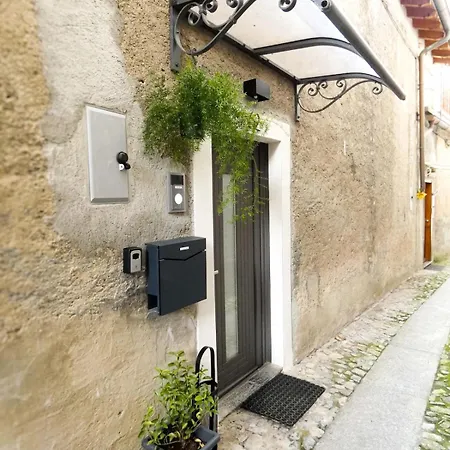 Zizzi - The House In The Hamlet - View Como